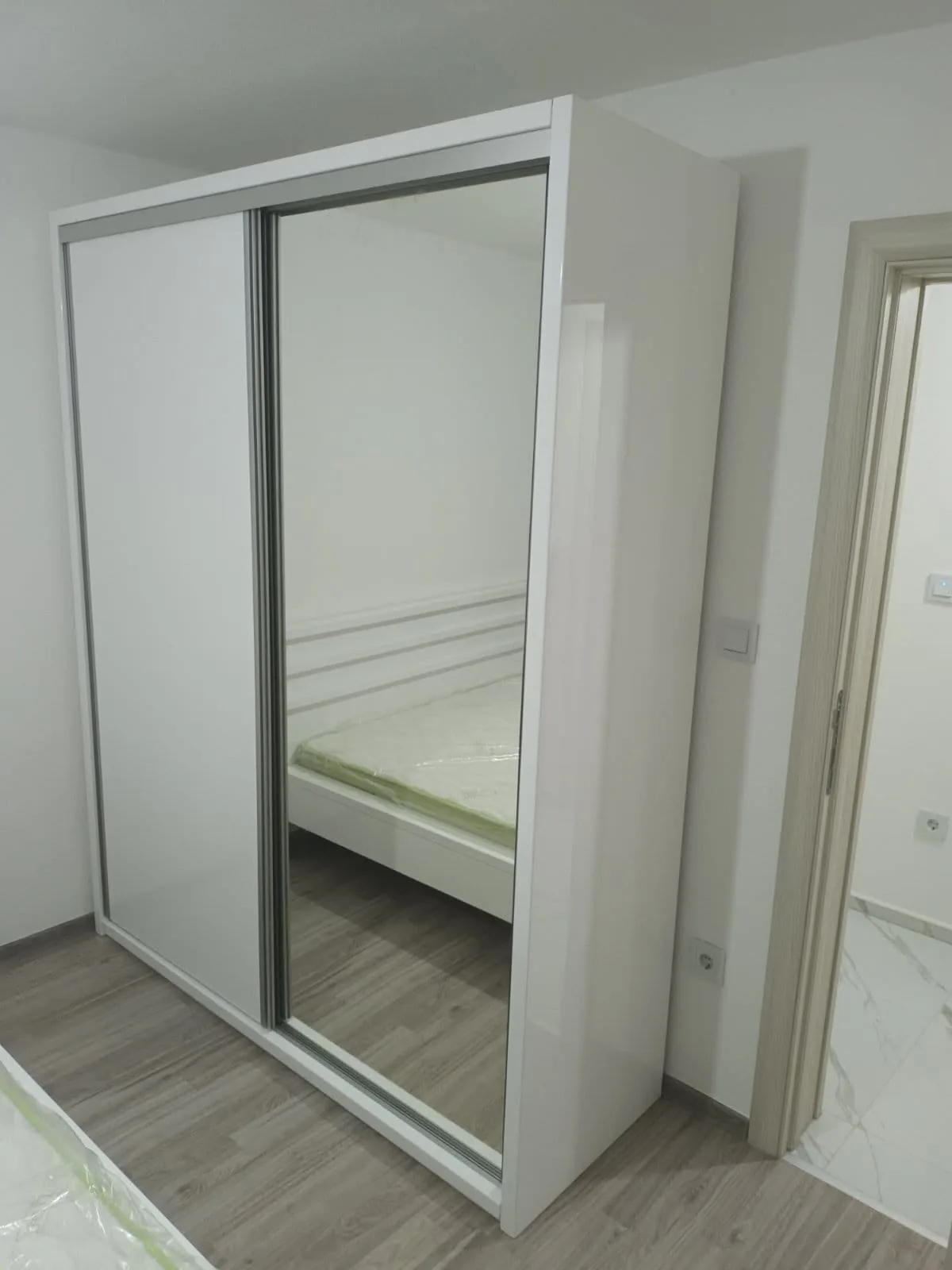 Ormari i garderoberi